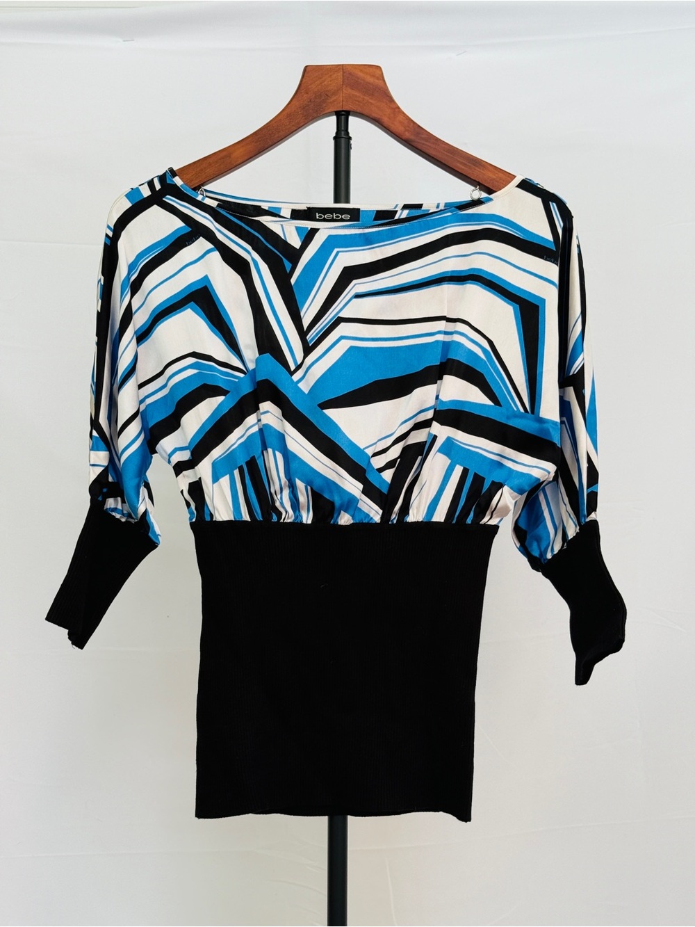 bebe Black, Blue & White Geometric Dolman Knit Tunic